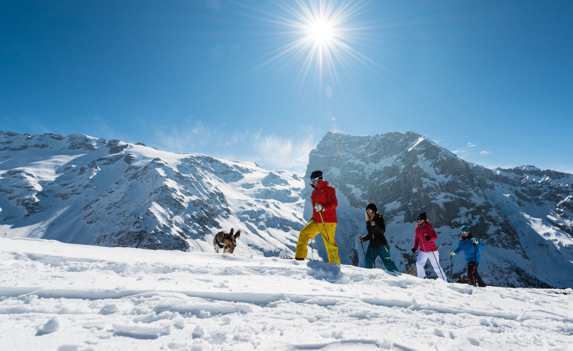 mit kleinem Angebot an Winter Aktivitäten: Spazierweg und Schneeschuhtrail sind offen